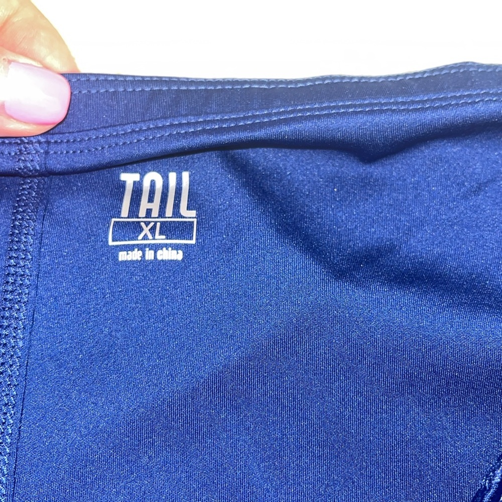 Tail skirt - Picture 2 of 4